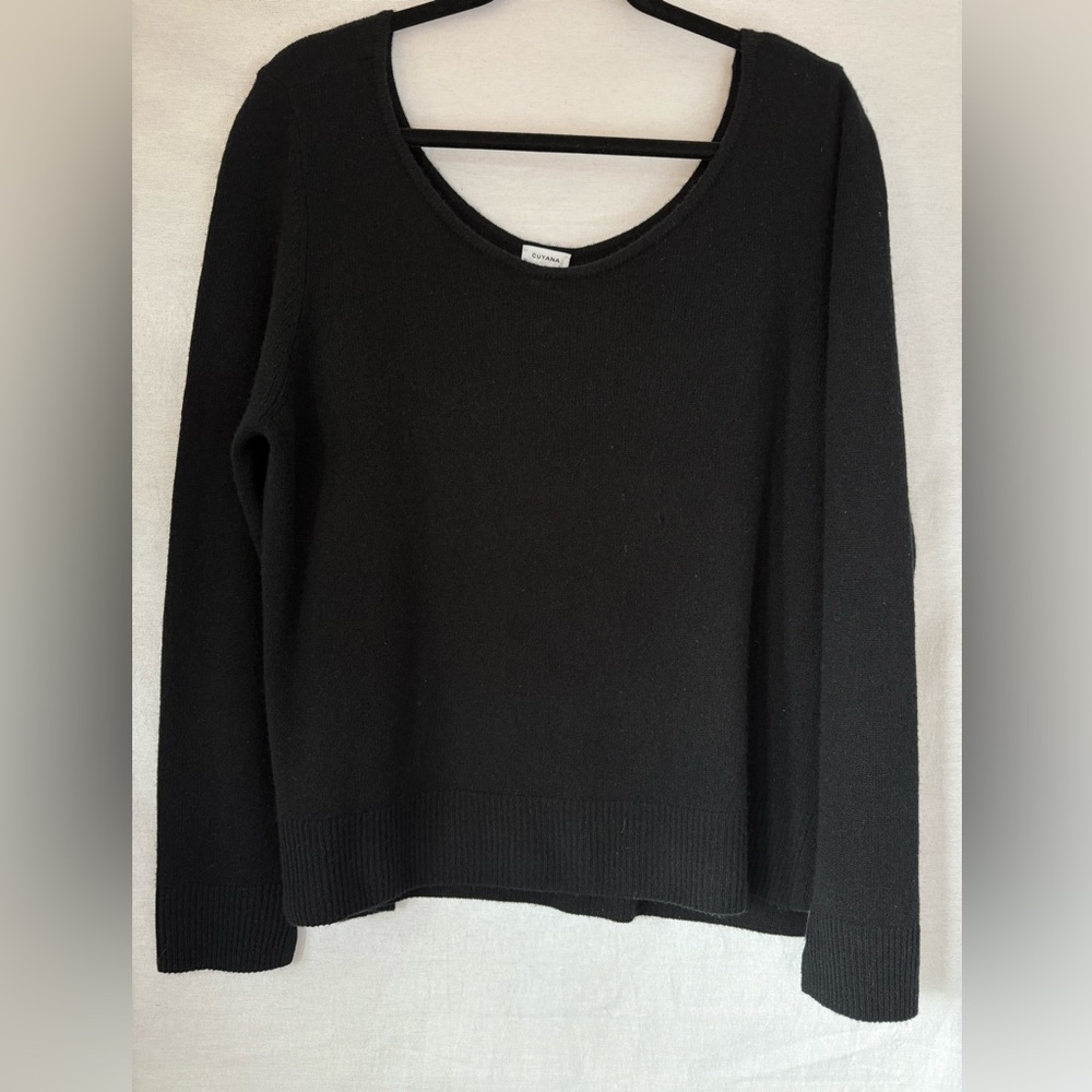 Cuyana Black V-Neck Sweater
